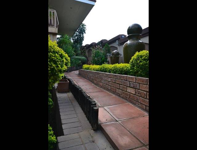 4 BEDROOM HOUSE FOR SALE IN LYDENBURG